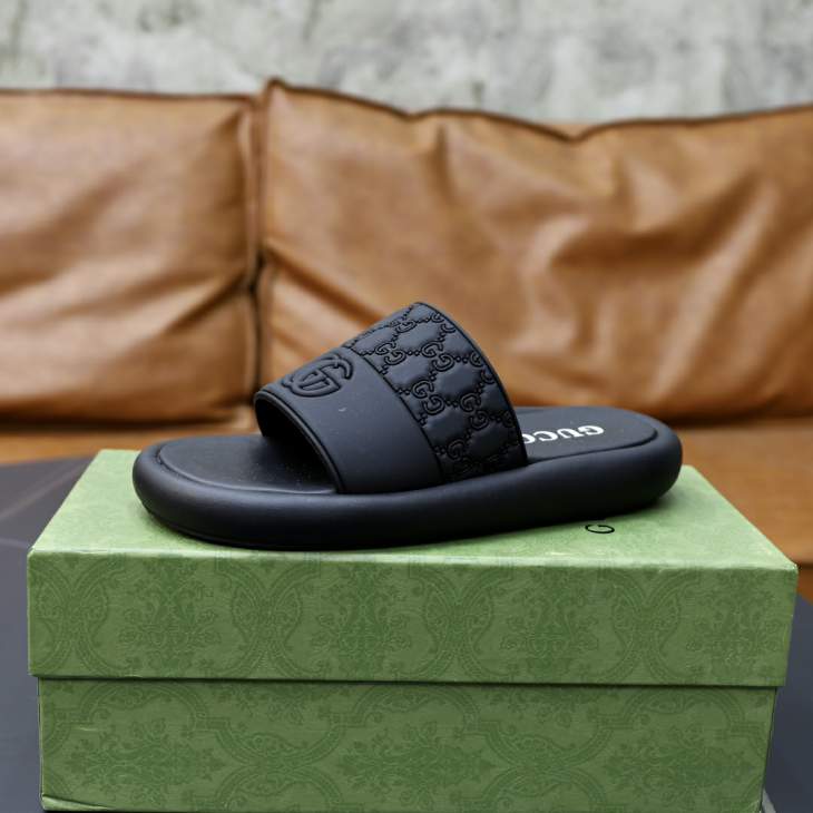 Picture of Gucci Slippers _SKUGuccisz38-44h07042640